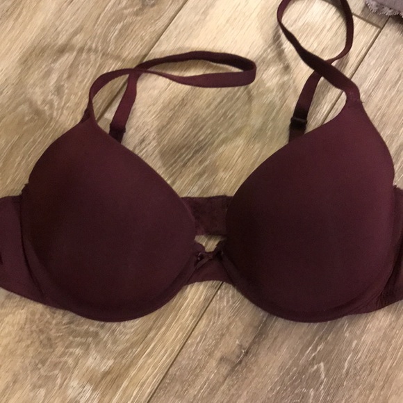 Victoria’s Secret Bras - Picture 2 of 7